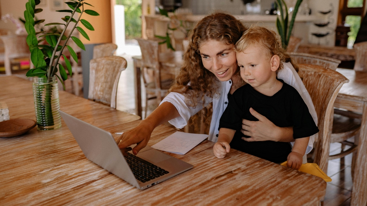Financial Independence for Stay-At-Home Moms — Full Guide Financial Independence for Stay-At-Home Moms — Full Guide