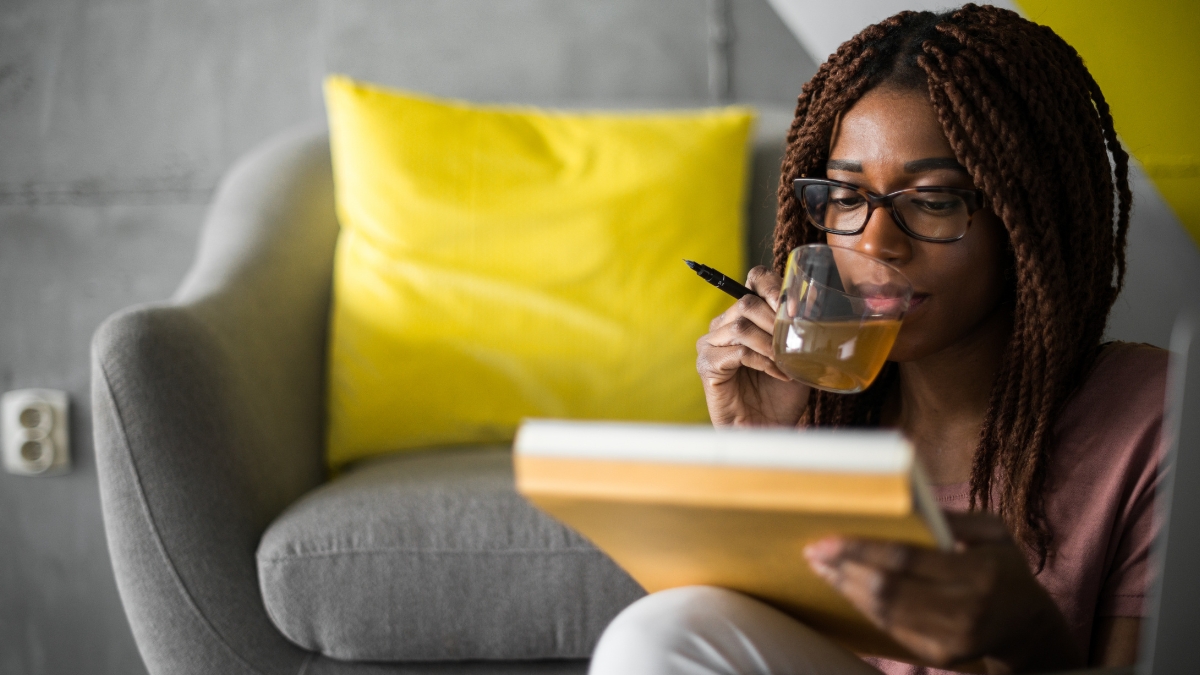 Side Hustles for Stay-At-Home Moms With No Money to Start