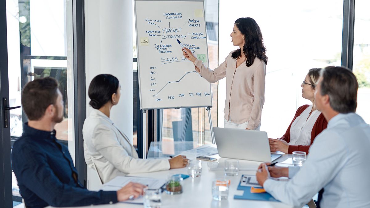 How to Take Better Meeting Notes and Turn Them Into Clear Next Steps take better meeting notes 4
